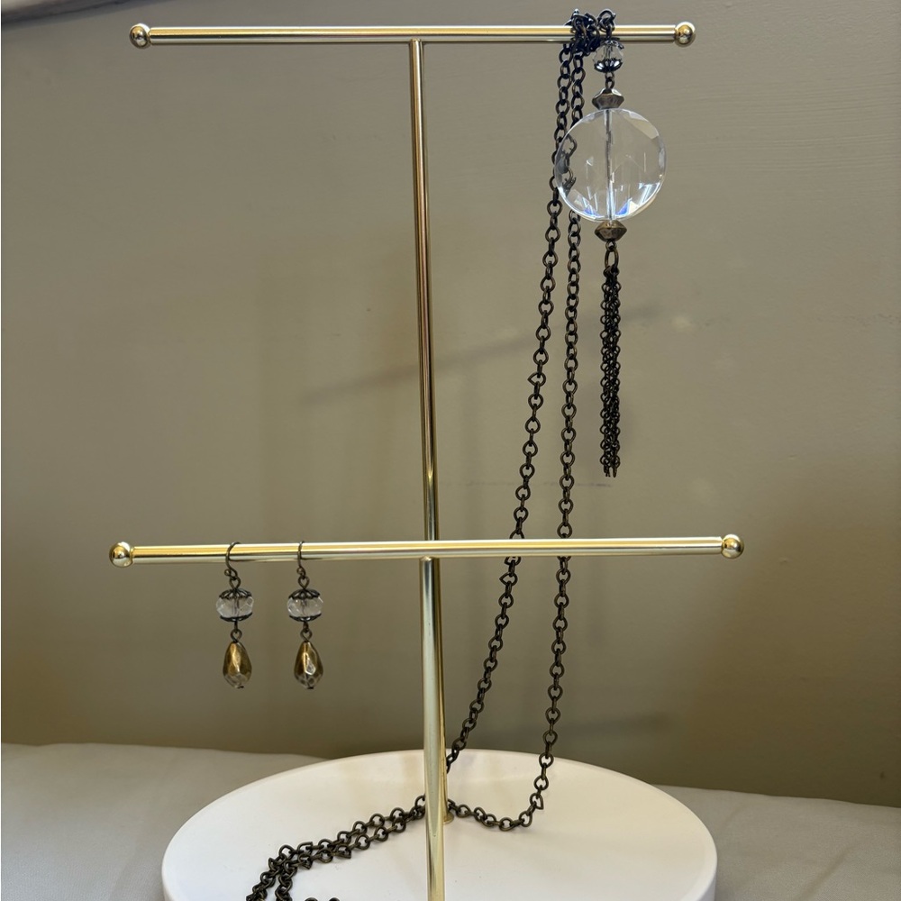 Chic Black and Gold Necklace with Crystal Charm